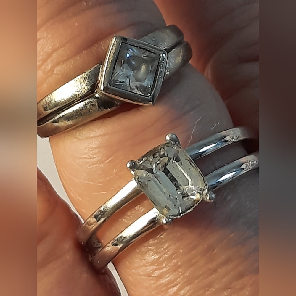 2 Sterling Silver Rings - Picture 3 of 12